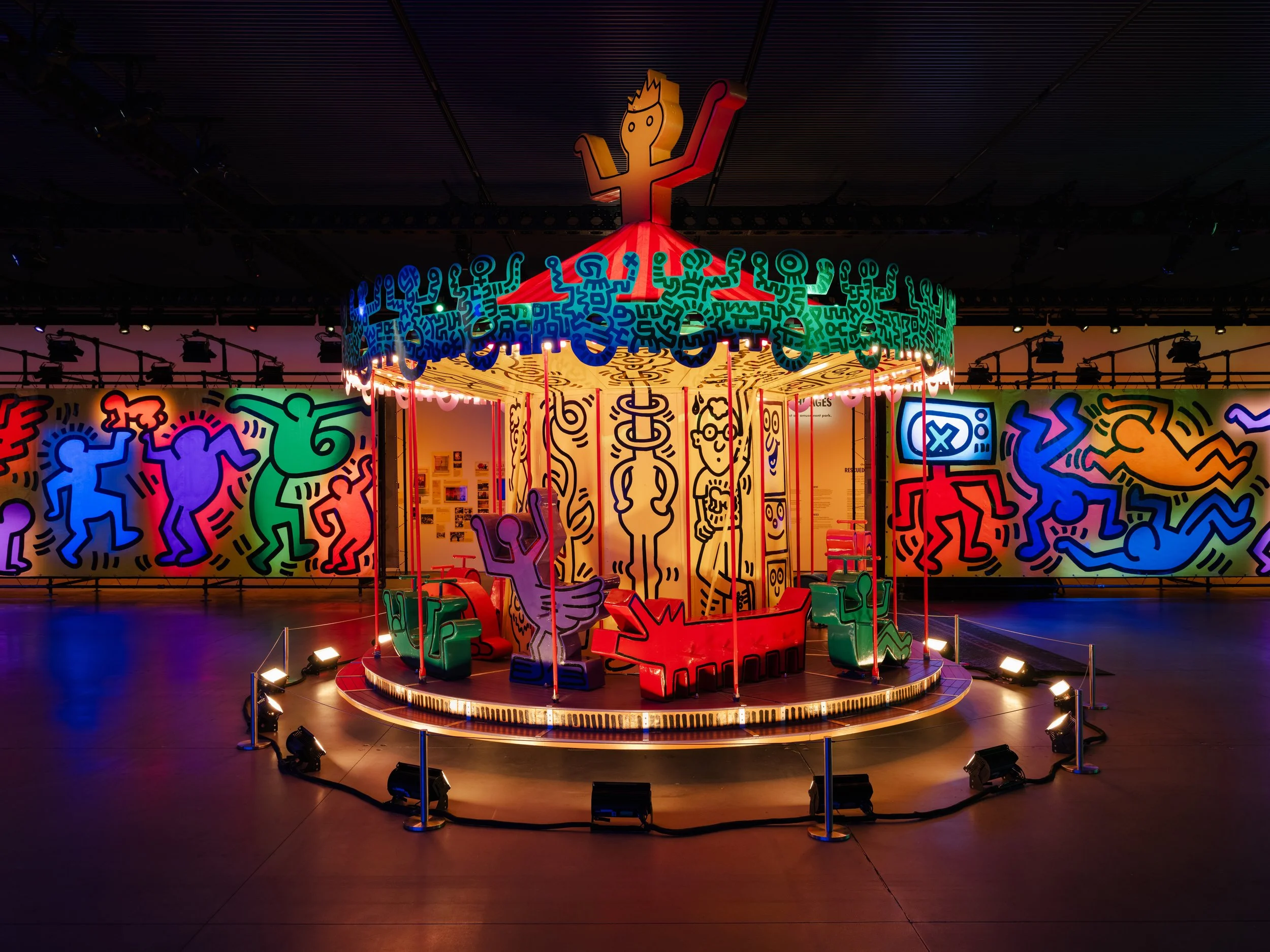 DIVINE CROSS 桜小路 ルナ Luna in Wonderland Luna Luna, the world's first art amusement park